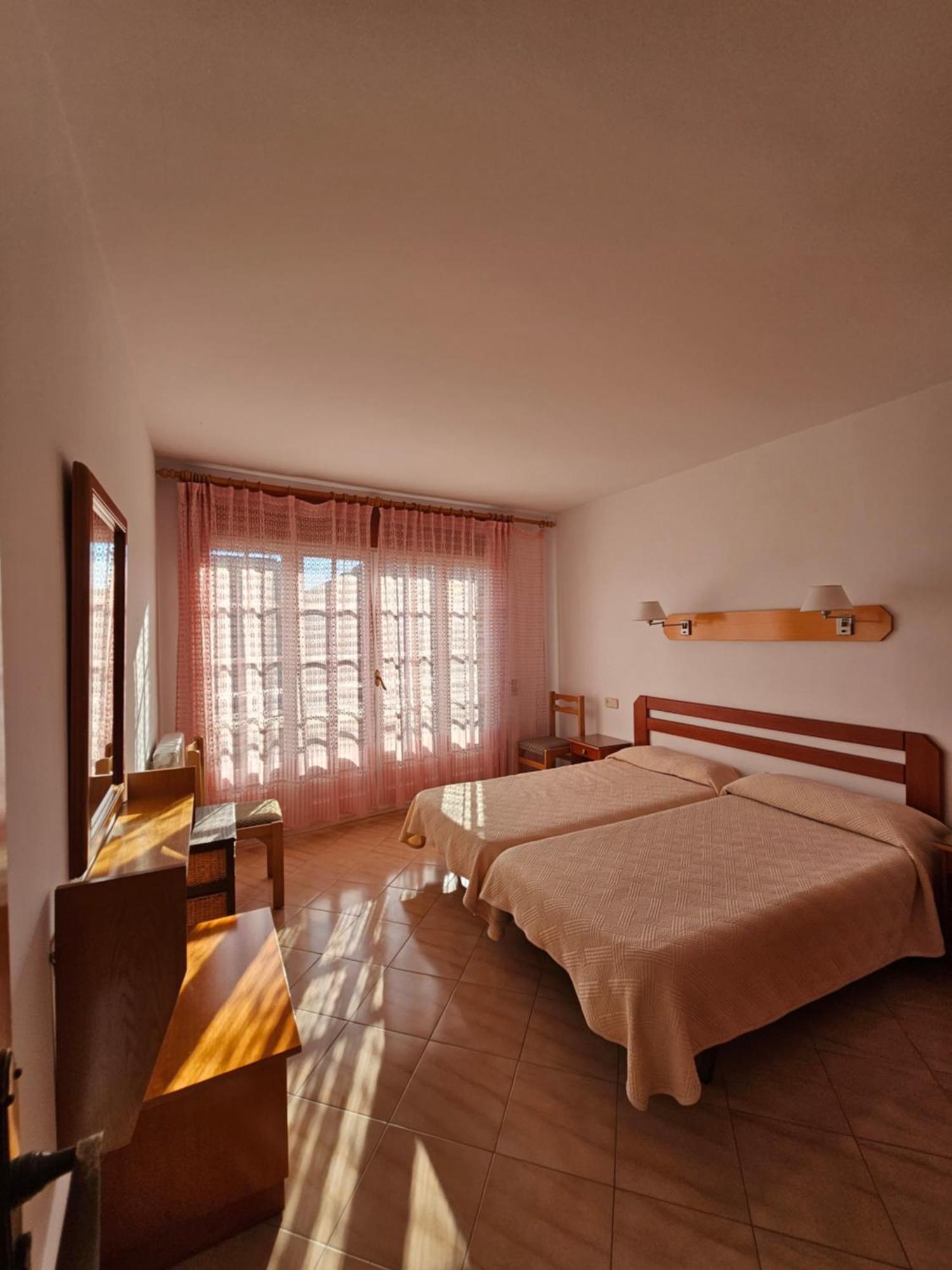 Hotel Blue Spot Malgrat de Mar Exteriör bild