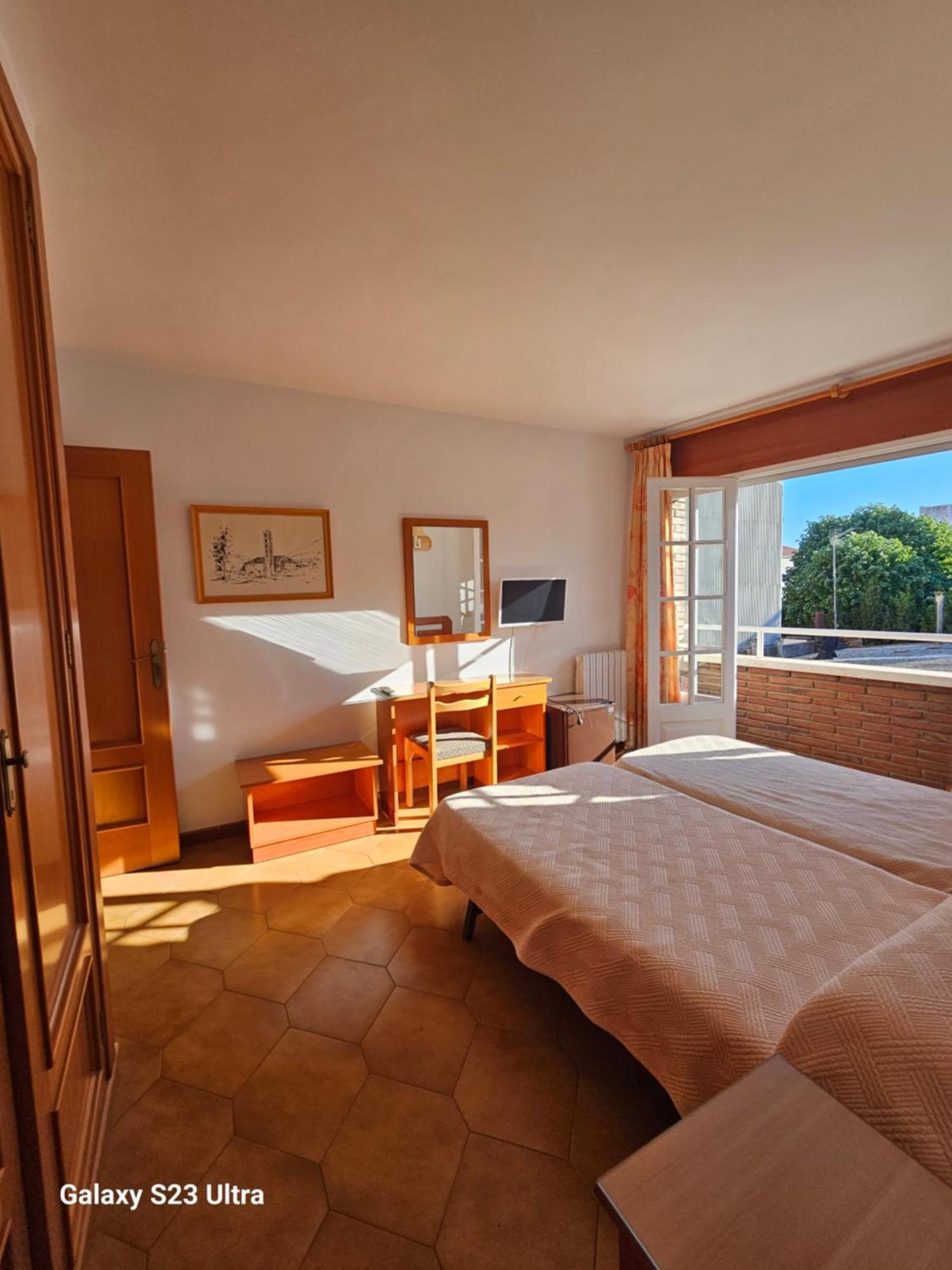 Hotel Blue Spot Malgrat de Mar Exteriör bild